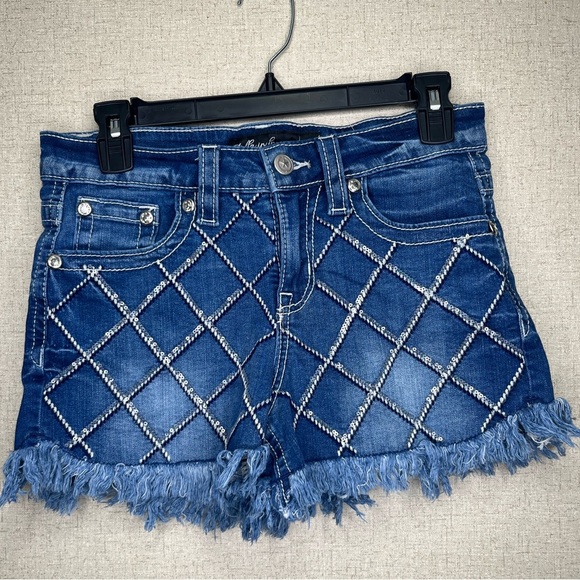 STELLA IN DREAMS EMBELLISHED FRINGE JEAN SHORTS Size 9/29 - Picture 1 of 7
